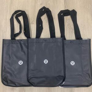3x large lululemon Black Tote Bag Set